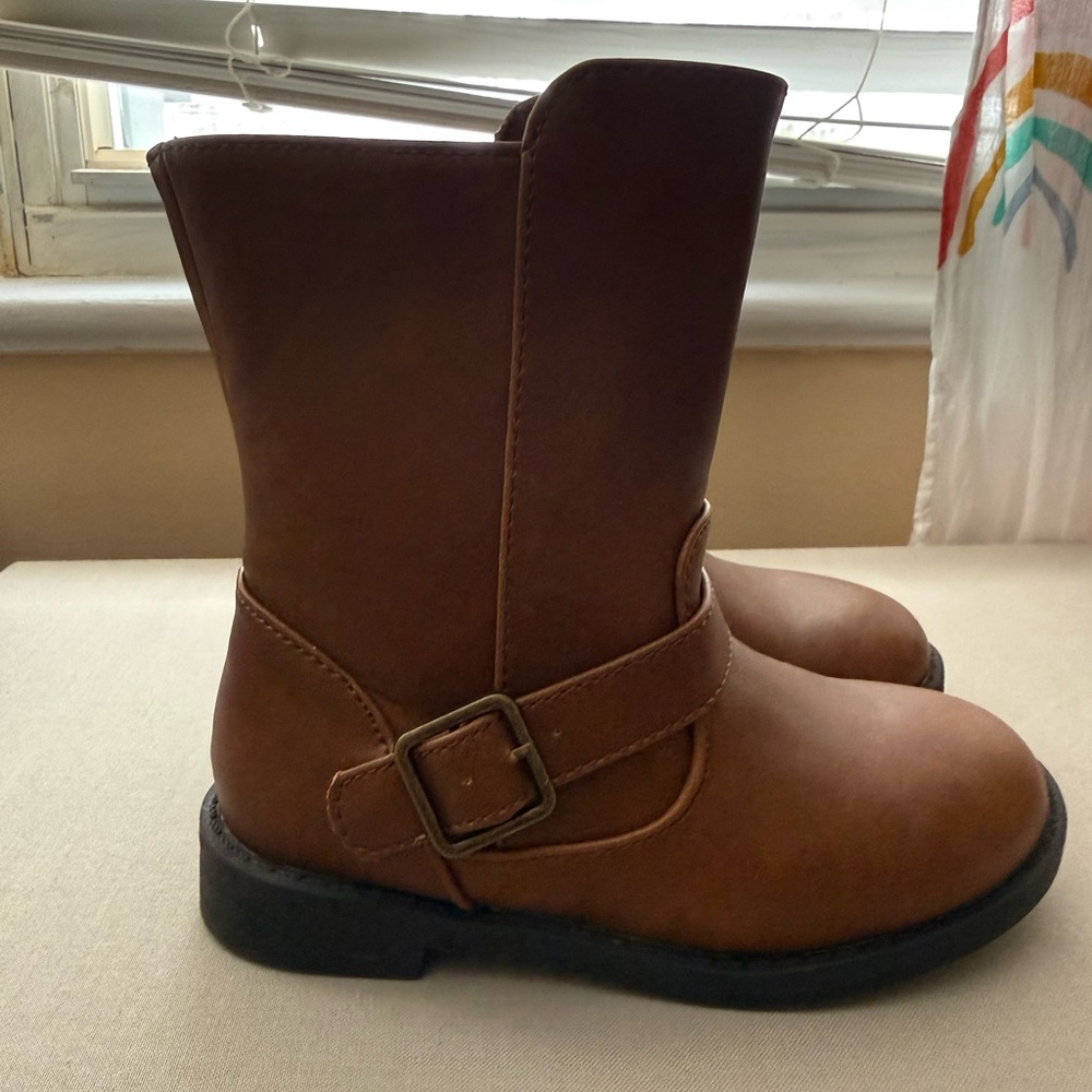 Size 10 Toddler. Brown Kids Boots